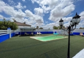 Chalet independiente con terreno en alquiler en la España, Chiclana de la Frontera, ref: TR279146 foto