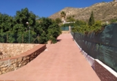 Chalet independiente con terreno en alquiler en la España, Nerja, ref: TR298771 foto
