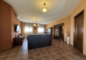 Chalet independiente con terreno en alquiler en la España, Loja, ref: TR216319 foto