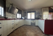 Chalet independiente con terreno en alquiler en la España, Loja, ref: TR216319 foto