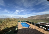 Chalet independiente con terreno en alquiler en la España, Loja, ref: TR216319 foto