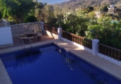 Chalet independiente con terreno en alquiler en la España, Frigiliana, ref: TR296552 foto