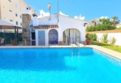 Chalet independiente con terreno en alquiler en la España, Dénia, ref: TR320001 foto