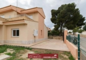 Chalet independiente con terreno en alquiler en la España, Bétera, ref: TR412913 foto