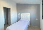 Chalet independiente con terreno en alquiler en la España, Segovia, ref: TR330618 foto