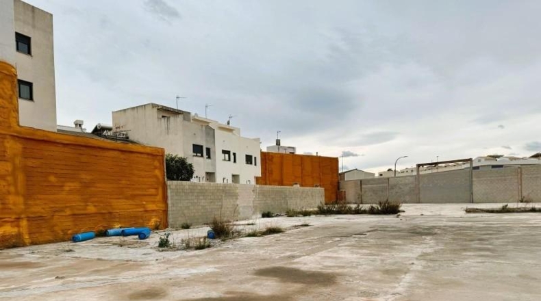 Valencia - Бениархо - 2500m2