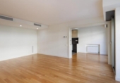 Chalet independiente con terreno en alquiler en la España, Sabadell, ref: TR398642 foto