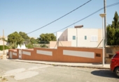 Chalet independiente con terreno en alquiler en la España, Chiva, ref: TR294471 foto