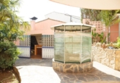 Chalet independiente con terreno en alquiler en la España, Chiva, ref: TR294471 foto