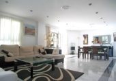 Chalet independiente con terreno en alquiler en la España, La Eliana, ref: TR300426 foto