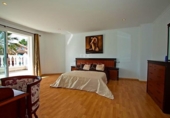 Chalet independiente con terreno en alquiler en la España, La Eliana, ref: TR300426 foto