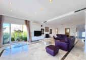 Chalet independiente con terreno en alquiler en la España, Campo-Mijas, ref: TR295203 foto