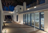 Chalet independiente con terreno en alquiler en la España, Chiclana de la Frontera, ref: TR314547 foto