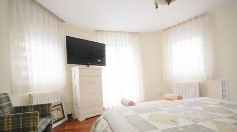 Валенсия - Torrente - 900m2