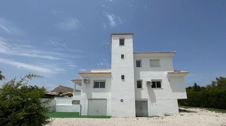 Alicante - Muchamiel - 2180m2