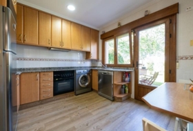 Sangenjo 706&nbsp;m²