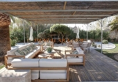 Chalet independiente con terreno en alquiler en la España, Dénia, ref: TR316579 foto