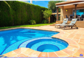 Chalet independiente con terreno en alquiler en la España, Jávea, ref: TR294118 foto