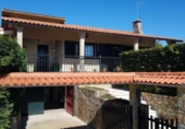 Chalet independiente con terreno en alquiler en la España, Sangenjo, ref: TR292570 foto
