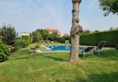 Chalet independiente con terreno en alquiler en la España, Sangenjo, ref: TR292570 foto