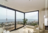 Chalet independiente con terreno en alquiler en la España, Sitges, ref: TR215773 foto