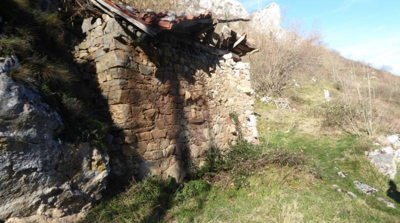Asturias - Pola de Lena - 6429m2