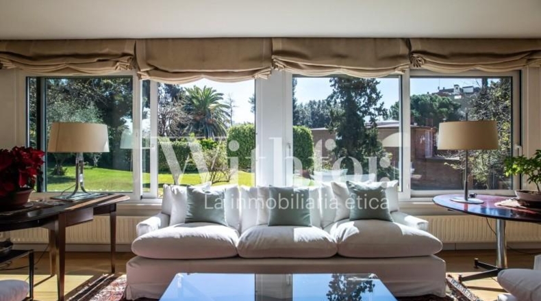 Barcelona - Esplugues de Llobregat - 390m2