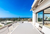 Chalet independiente con terreno en alquiler en la España, Marbella, ref: TR291688 foto