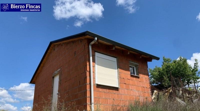 León - Bembibre - 1500m2
