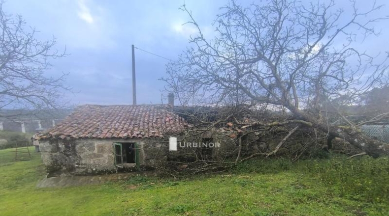 Orense - Amoeiro - 1004m2