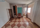 Дом с участком на продажу в городе Alhama de Granada Фото