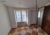Дом с участком на продажу в городе Alhama de Granada Фото