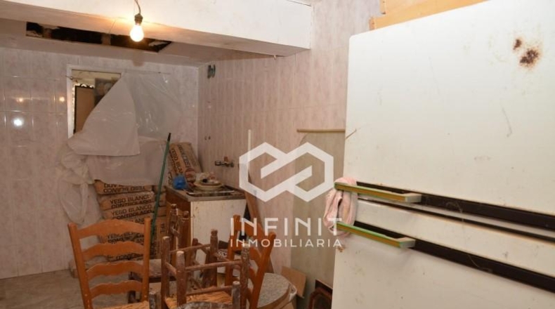 Гвадалахара - Cifuentes - 210m2