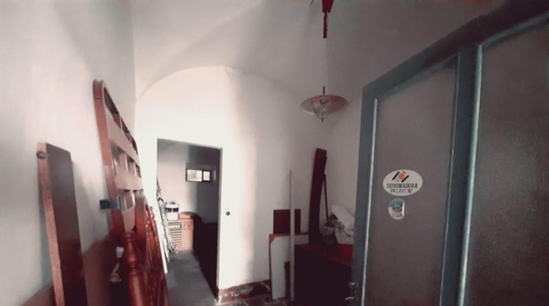 Бадахос - Бенкеренсия-де-ла-Серена - 199m2