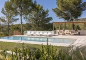 Chalet independiente con terreno en alquiler en la España, Ibiza, ref: TR398691 foto