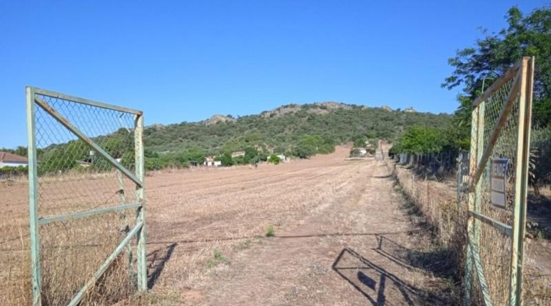 Cáceres - Sierra de Fuentes - 2500m2