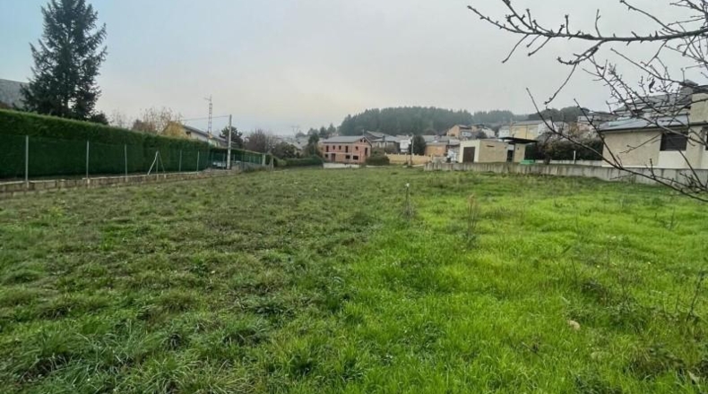 León - Ponferrada - 2000m2