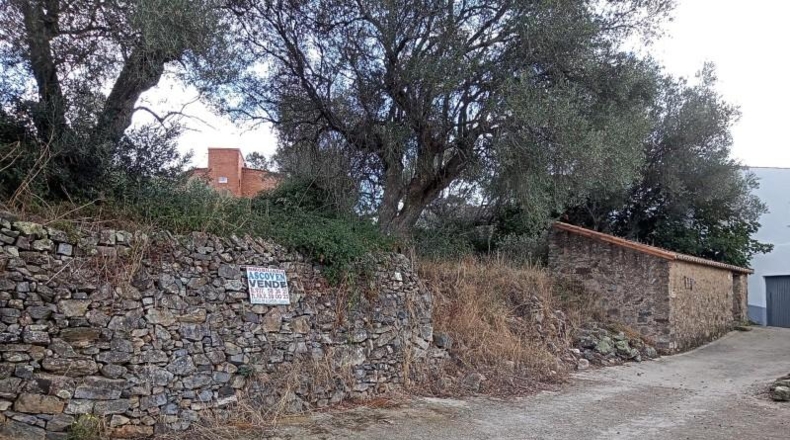 Cáceres - Valencia de Alcántara - 9300m2