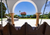 Chalet independiente con terreno en alquiler en la España, Marbella, ref: TR398379 foto