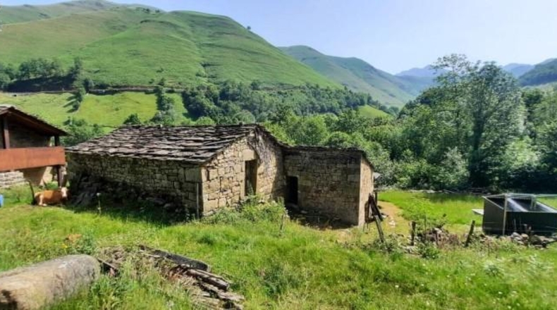 Cantabria - Vega de Pas - 6000m2