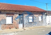 Detached villa with land for sale on España, La Bañeza, ref: TR287578 photo