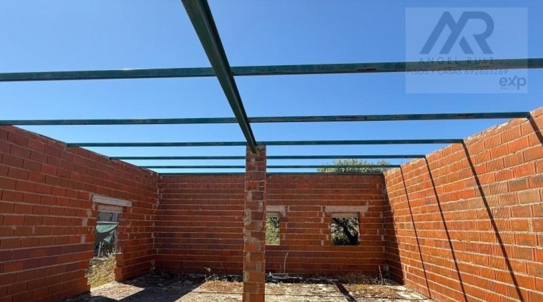 Badajoz - Esparragalejo - 2039m2