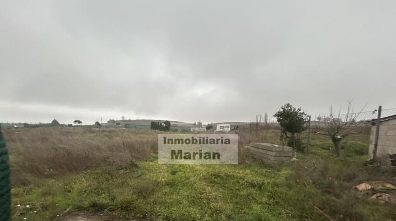 Burgos - Aranda de Duero - 2700m2