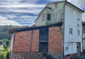 Casa de pueblo en venta en la España, Oviedo, ref: TR412532 foto
