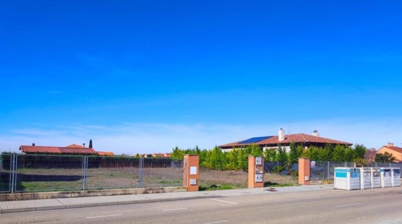 Valladolid - Aldeamayor de San Martín - 712m2