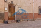 Chalet independiente con terreno en venta en la España, Albelda de Iregua, ref: TR407072 foto