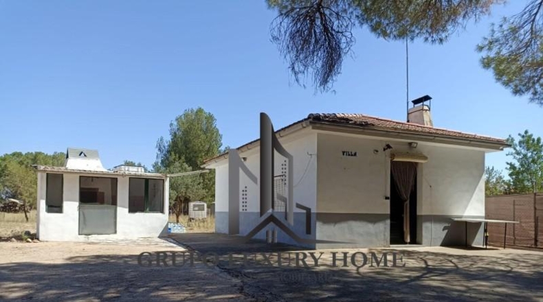 Albacete - Fuensanta - 3000m2