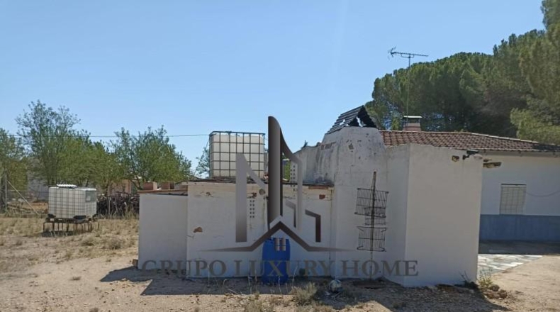 Albacete - Fuensanta - 3000m2