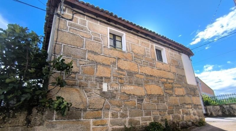 Orense - San Cibrao das Viñas - 233m2