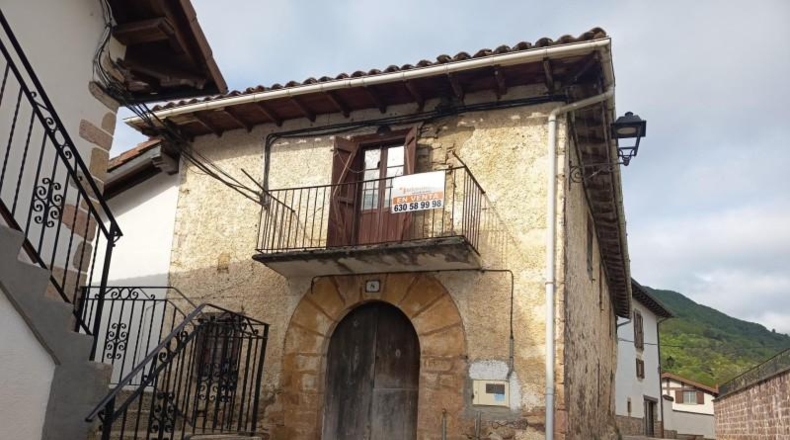 Navarra - Gorraiz de Arce - 235m2